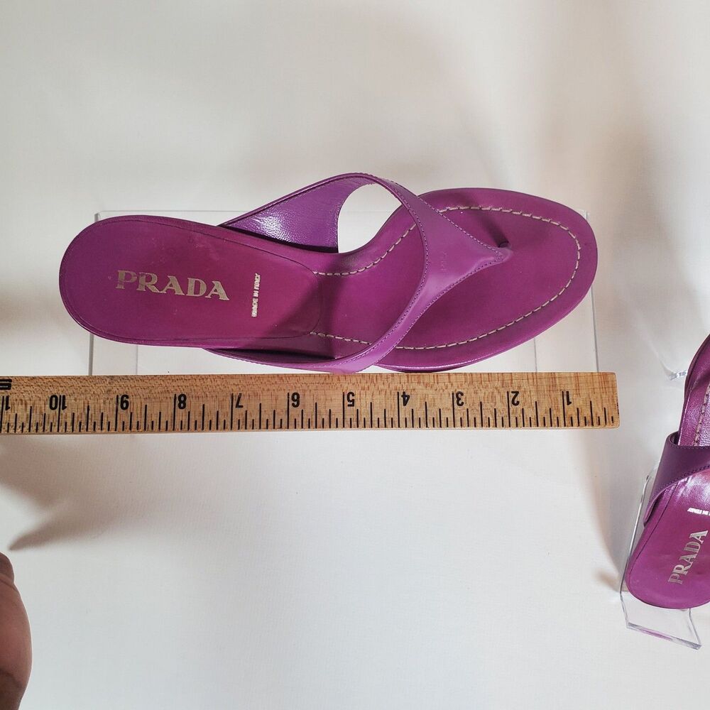 Vintage Prada Women’s Sandals EU 37 US 7 Purple Leather Thong Kitten Heel Italy - Picture 13 of 14